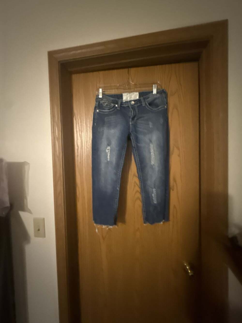 Dollhouse‎ Distressed Raw Hem Jeans Size 7
